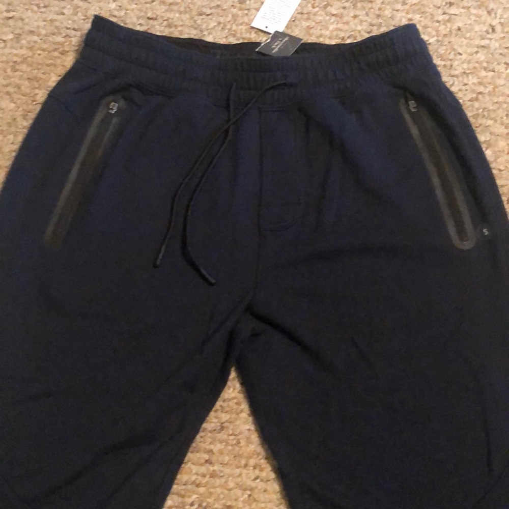 Men’s joggers